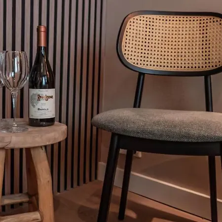 Apartment De Tulp Luxury - Free Parking!