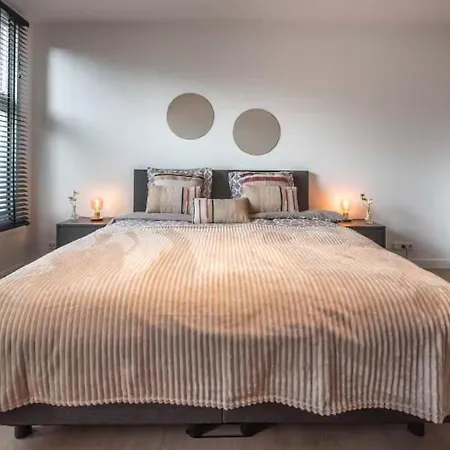 De Tulp Luxury - Free Parking! Lejlighed
